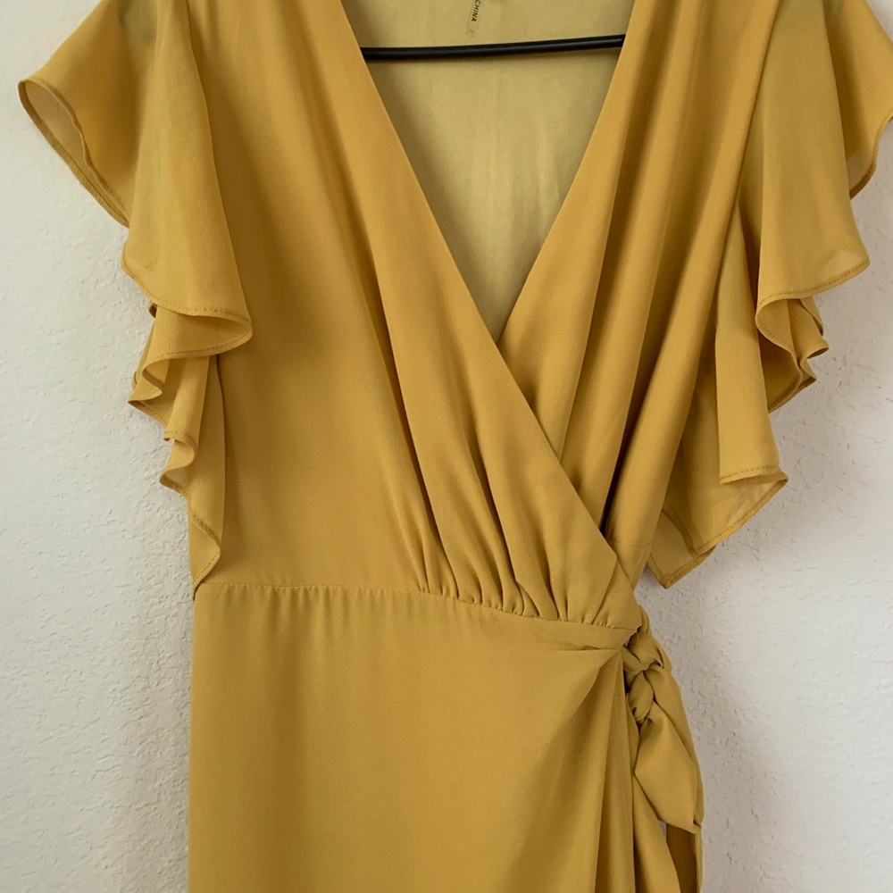 Mustard Wrap dress. In great condition!